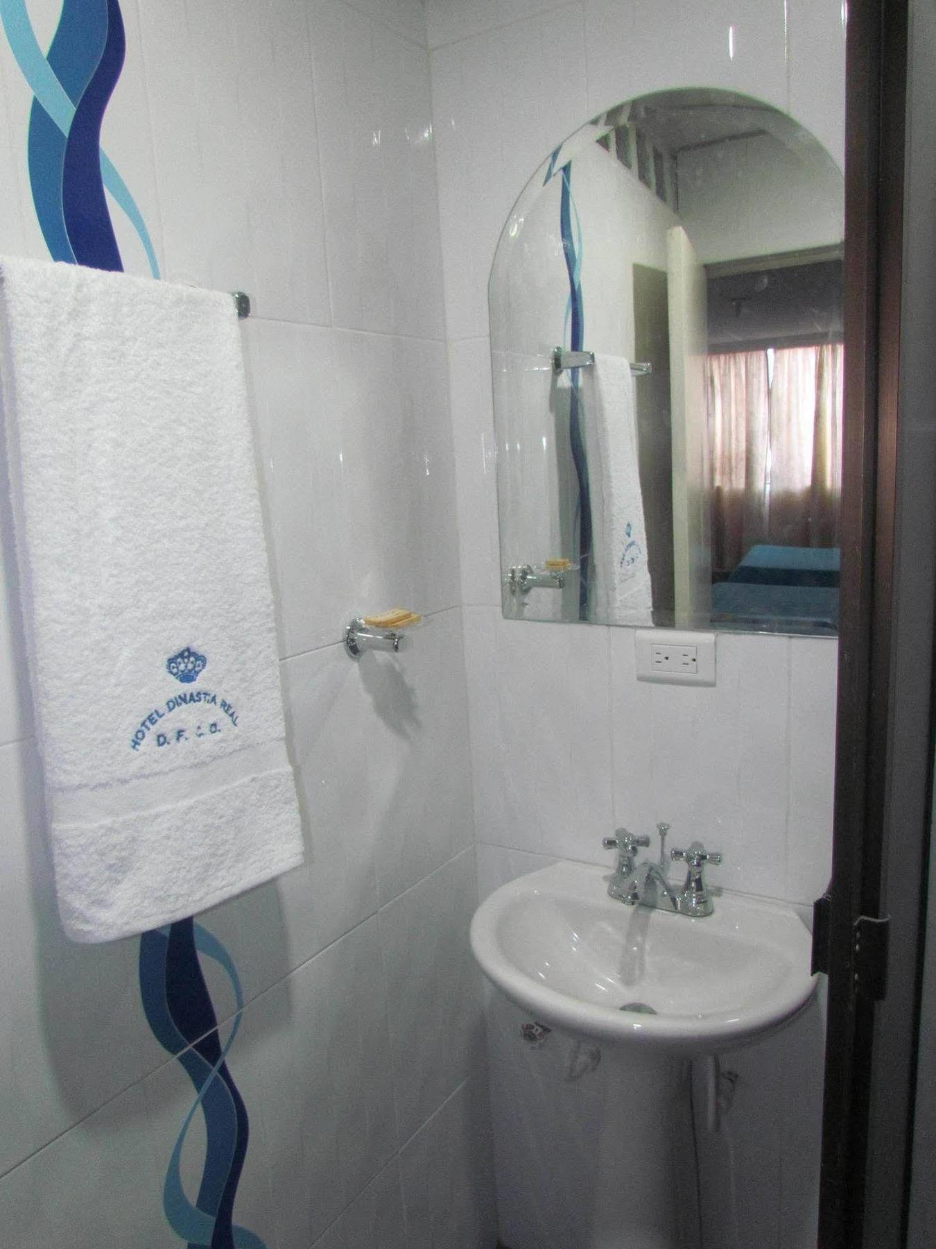 Hotel Dinastia Real Neiva  Exterior photo