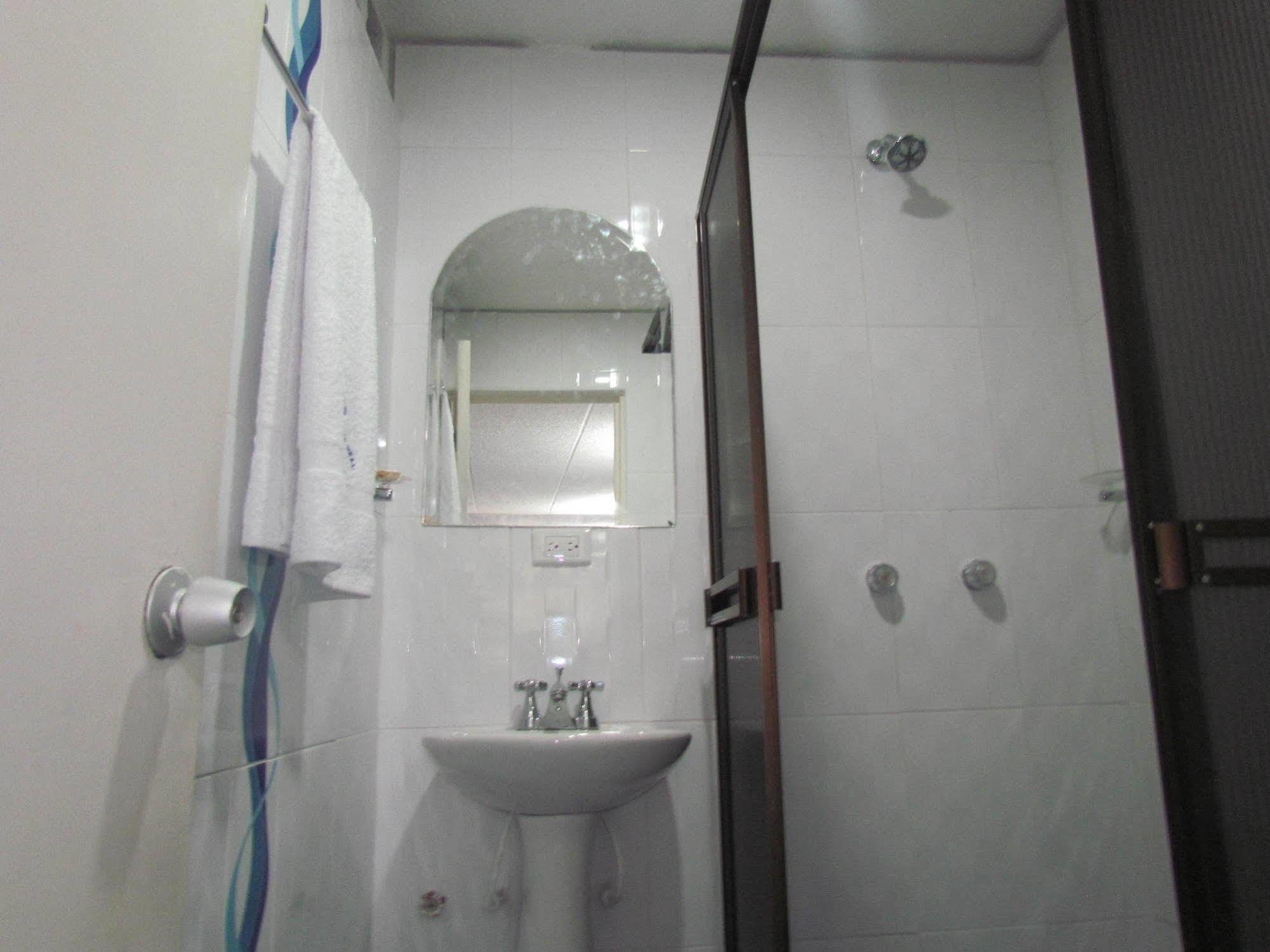 Hotel Dinastia Real Neiva  Exterior photo